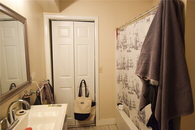 37 Connection St unit 1, Newport, RI 02840 - photo 6