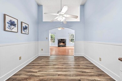 Dining room.