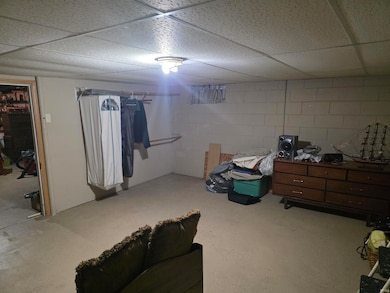 8255 S 900 W, San Pierre, IN 46374 - photo 7