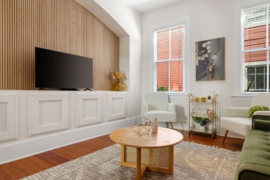 63-web-or-mls-035-79Spring-UnitA-Charles