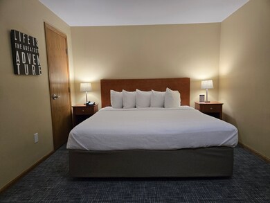 111 Center St unit 355, Lake Geneva, WI 53147 - photo 6