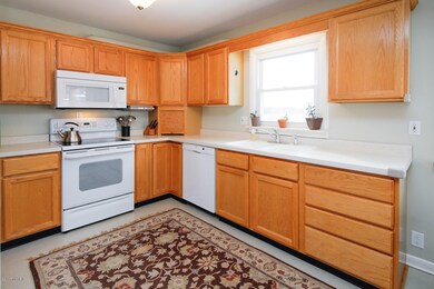9851 PQ Ave-106
