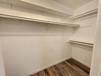 7703 Bateman Ln unit 7703, Houston, TX 77088 - photo 6