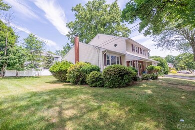 37 Marlin Ave E, Edison, NJ 08820 - photo 4