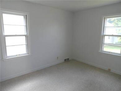 1809 S Genesee Dr, Lansing, MI 48915 - photo 7