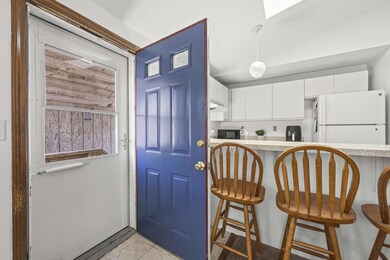 9-web-or-mls-35-ashumet-rd-8c