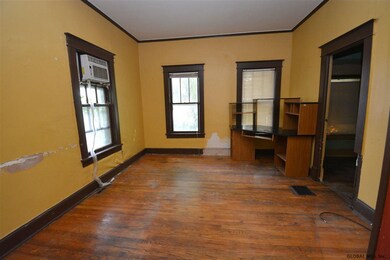 19 107th St, Troy, NY 12182 - photo 4