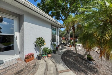 Front Entry area with screen/storm door. (Potted p