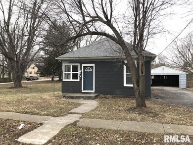 261 S Job St, Virginia, IL 62691 - photo 2
