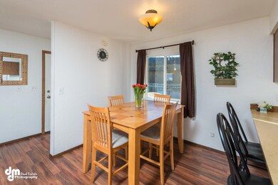 3945 Starburst Cir Anchorage-large-009-9