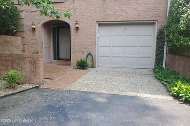 Close Up Front Ext