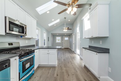 714 Monmouth Pkwy, North Middletown, NJ 07748 - photo 4