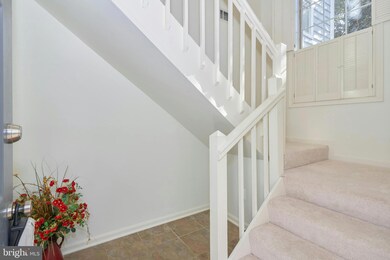 10014 Oakton Terrace Rd, Oakton, VA 22124 - photo 7