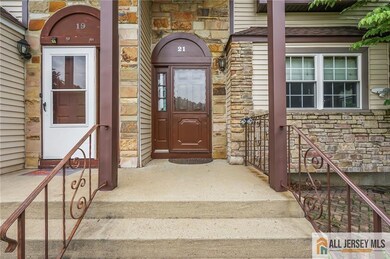 21 Jeremy Dr, Dayton, NJ 08810 - photo 2