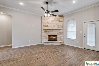 607 Juniper Dr, Troy, TX 76579 - photo 7