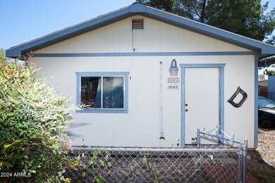 Detached Garage Pedestrian door