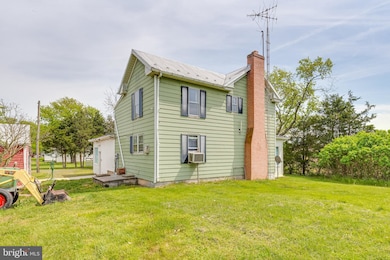 1841 Giles Mill Rd, Bunker Hill, WV 25413 - photo 5