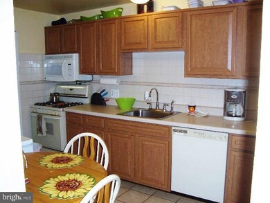 The Moorings of Occoquan unit 34, Woodbridge, VA 22192 - photo 3