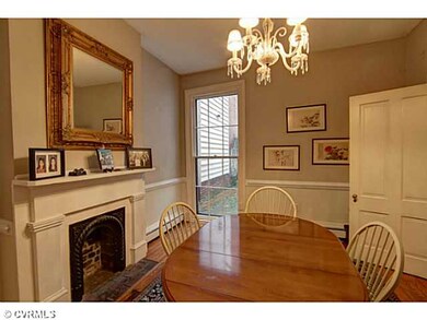 Dining Room - Overlooks charming garden
