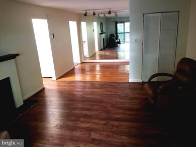 10300 Westlake Dr, Bethesda, MD 20817 - photo 4