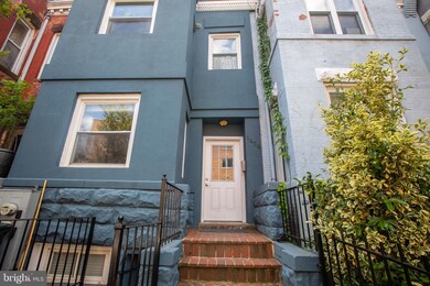 1454 Newton St NW unit 401, Washington, DC 20010 - photo 3