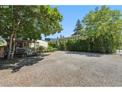 18427 SE Yamhill St unit 18429, Portland, OR 97233 - photo 7