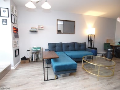 520 Turnpike C125, Pequannock Twp., NJ 07444 - photo 3