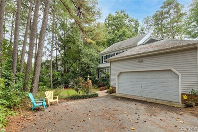 Attached 2-car Garage
