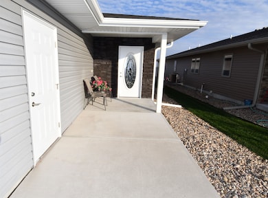 907 Avenue G Place, Kearney, NE 68847 - photo 5