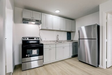 5806 S Highway 35, Alvin, TX 77511 - photo 3