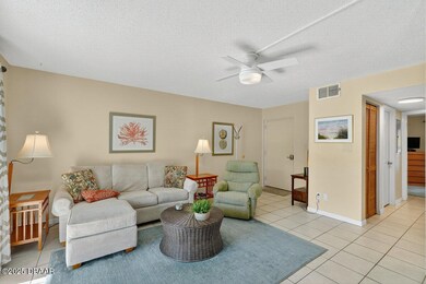 014_4225_s_atlantic_ave_22_of_44_818