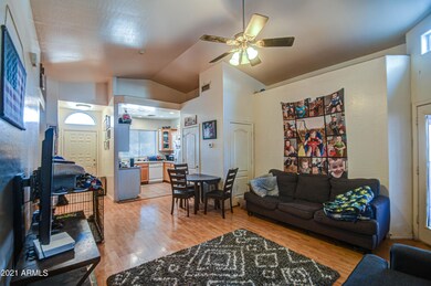 Living Room 4