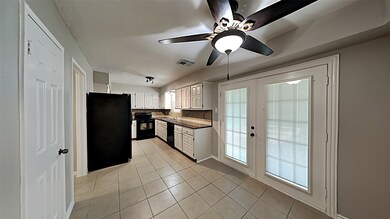 6211 Gallant Forest Dr, Houston, TX 77088 - photo 6