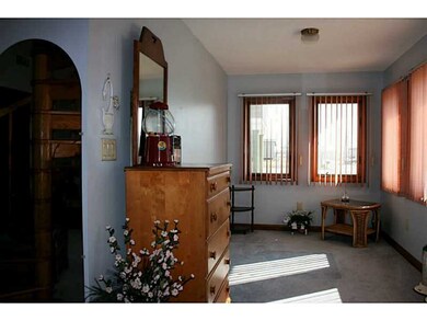 Entry. Florida Room / Entrance