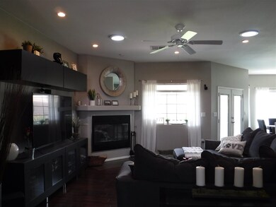 1054 Pajarito Dr, Alamogordo, NM 88310 - photo 2