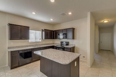 Kitchen w/Blinds thruout