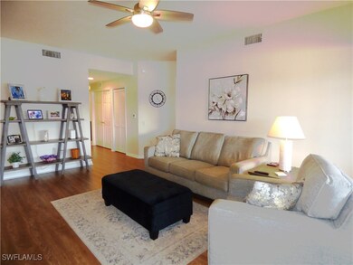 LAMINATE FLOORING