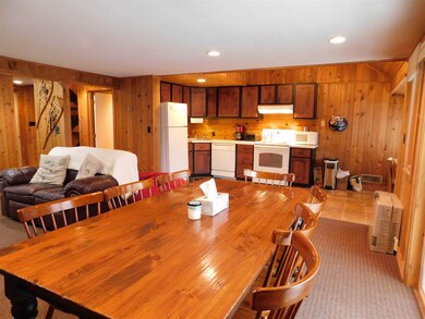10 Kernwood Dr unit 2, Lincoln, NH 03251 - photo 2