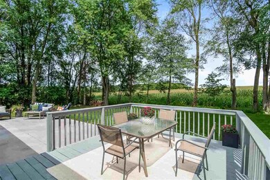 5036 Irish Ln, Fitchburg, WI 53711 - photo 2