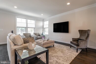 3733 Powell Ln, Falls Church, VA 22041 - photo 4