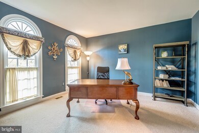 15290 Surrey House Way, Centreville, VA 20120 - photo 5