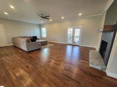 109 Buddy Ave, Greer, SC 29651 - photo 6