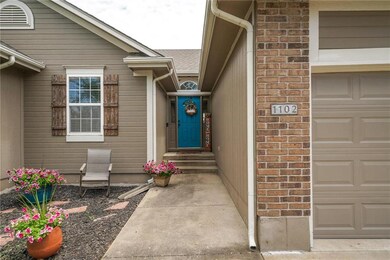1102 White Oak Ct, Raymore, MO 64083 - photo 2