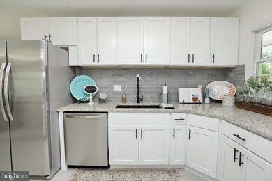 45615 Baringer Dr, California, MD 20619 - photo 5