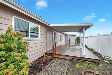 2500 Alder St unit 16, Milton, WA 98354 - photo 2