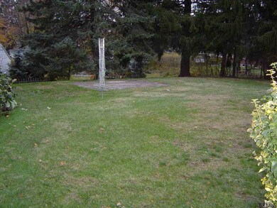 8 S Colonial Heights, Troy, NY 12180 - photo 7