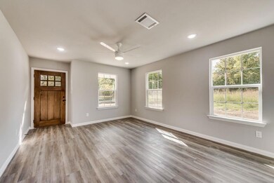 609 E 1st St, Bonham, TX 75418 - photo 6