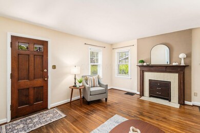 E_212_E_Lakeview_Ave-037