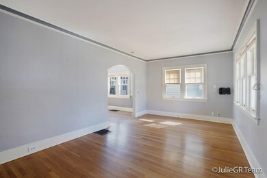 3 Living Room
