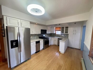27 Gibbens St, Weymouth, MA 02188 - photo 3